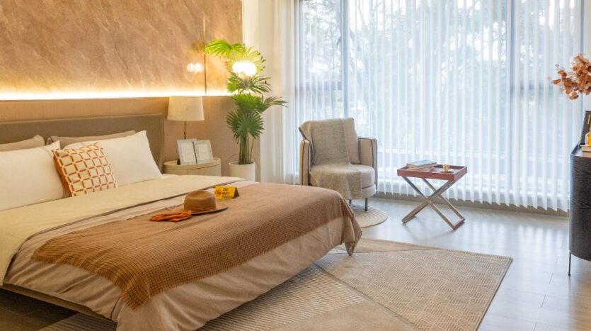Discover elegant 2-bedroom apartments at The Royal Legend Residence