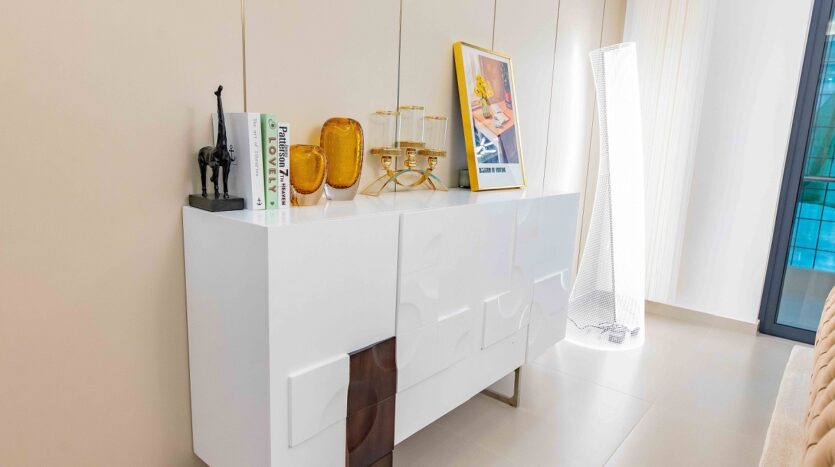 luxury 4-bedroom + DSQ apartments at The Royal Legend Residence