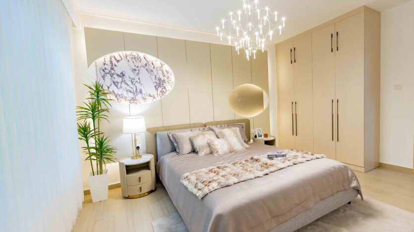 luxury 4-bedroom + DSQ apartments at The Royal Legend Residence