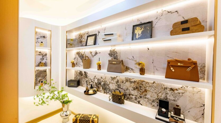 Unmatched luxury at Royal Legend Residence with 5-bedroom apartments and duplexes