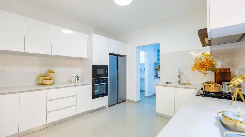3-bedroom all en-suite apartments with DSQ at Royal Legend
